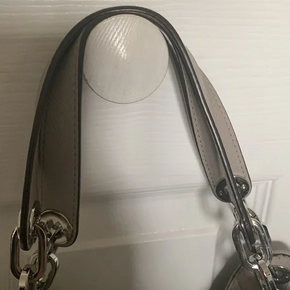 Grey Michael Kors soft leather bag like new condition. - Picture 3 of 7